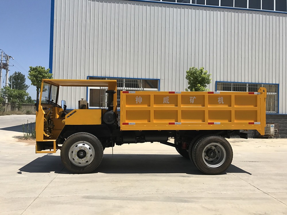 载重16吨自卸车9_副本