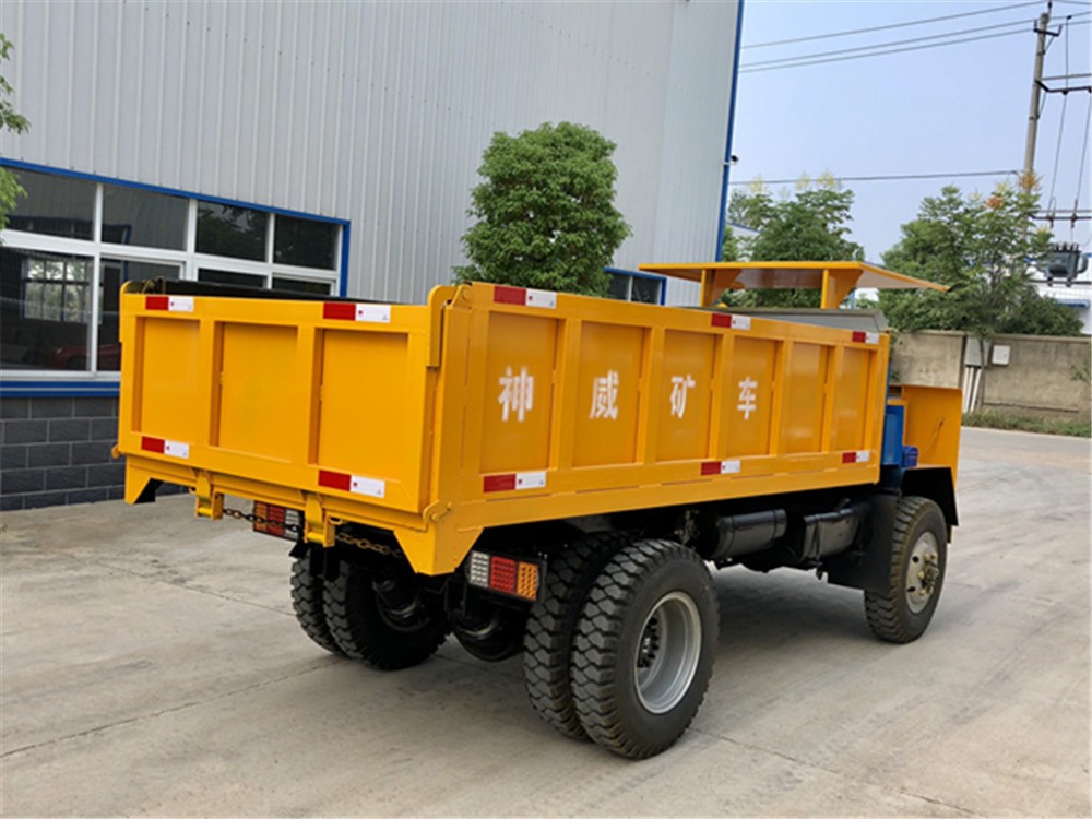 载重10吨四驱车8_副本
