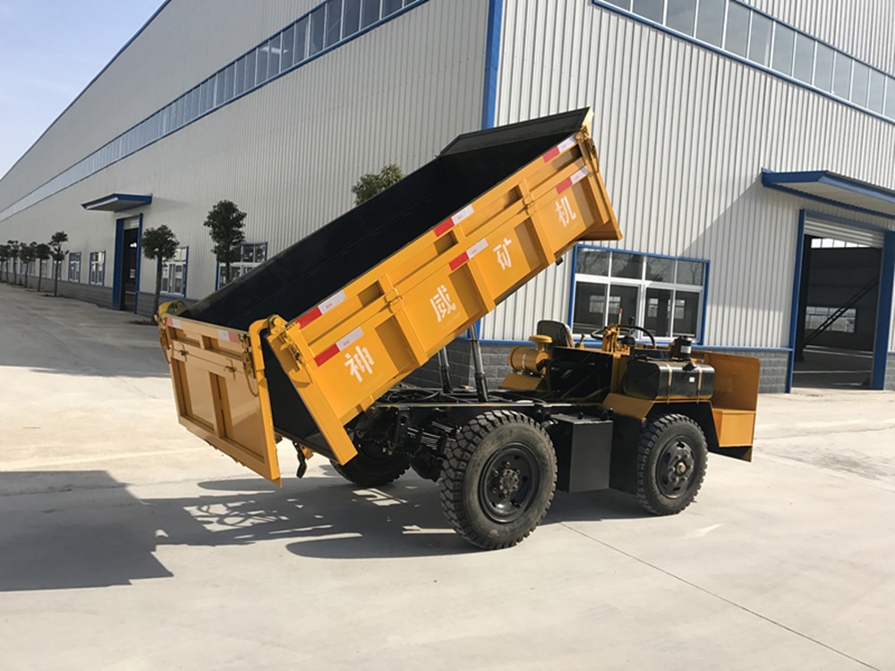载重5吨矿用自卸车2_副本