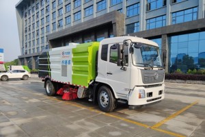 东风天锦扫路车