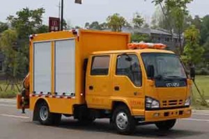 五十铃带吊救险车