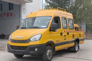 依维柯欧胜工程车（9座）